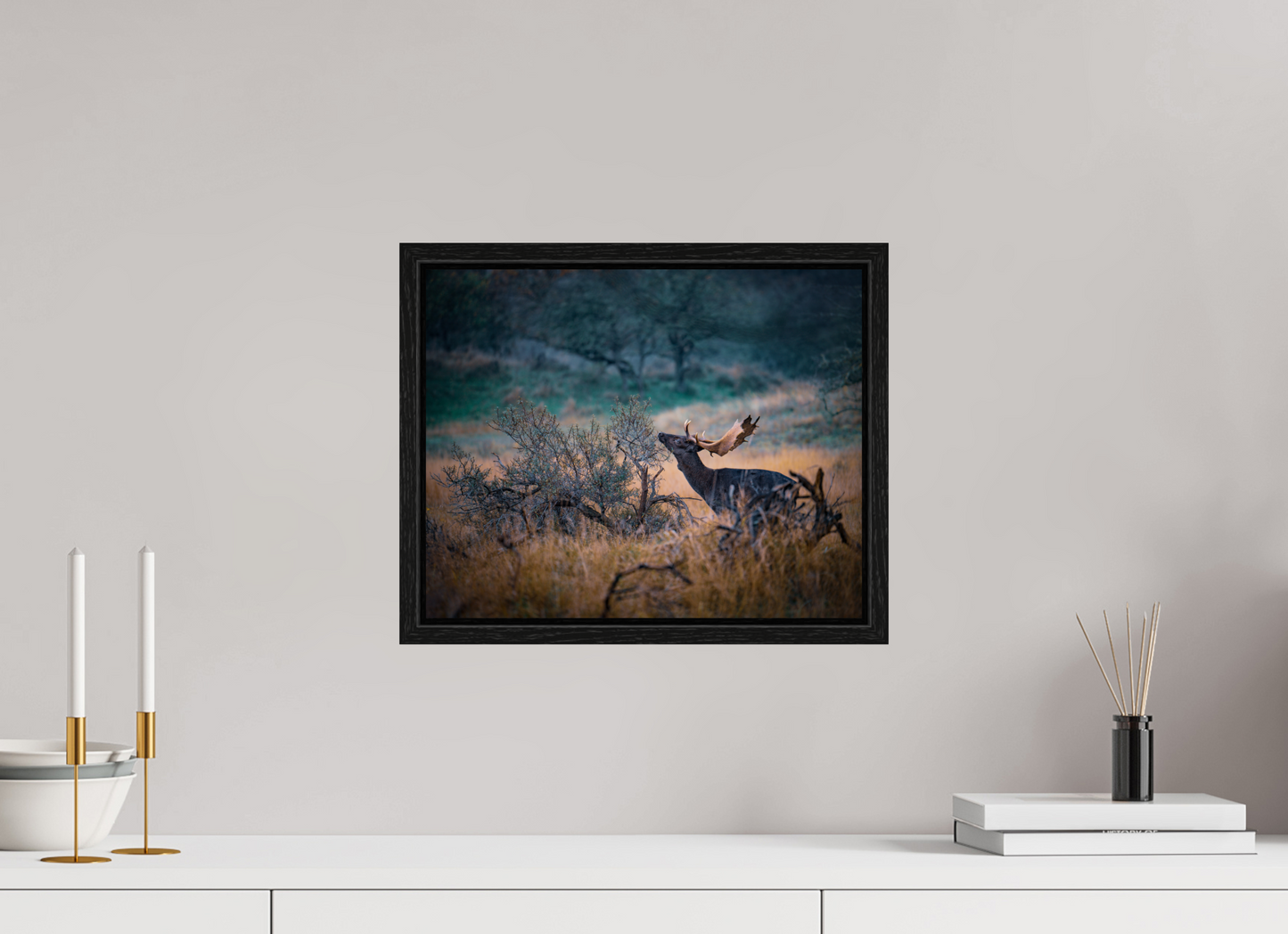 The last red berries - Deer print
