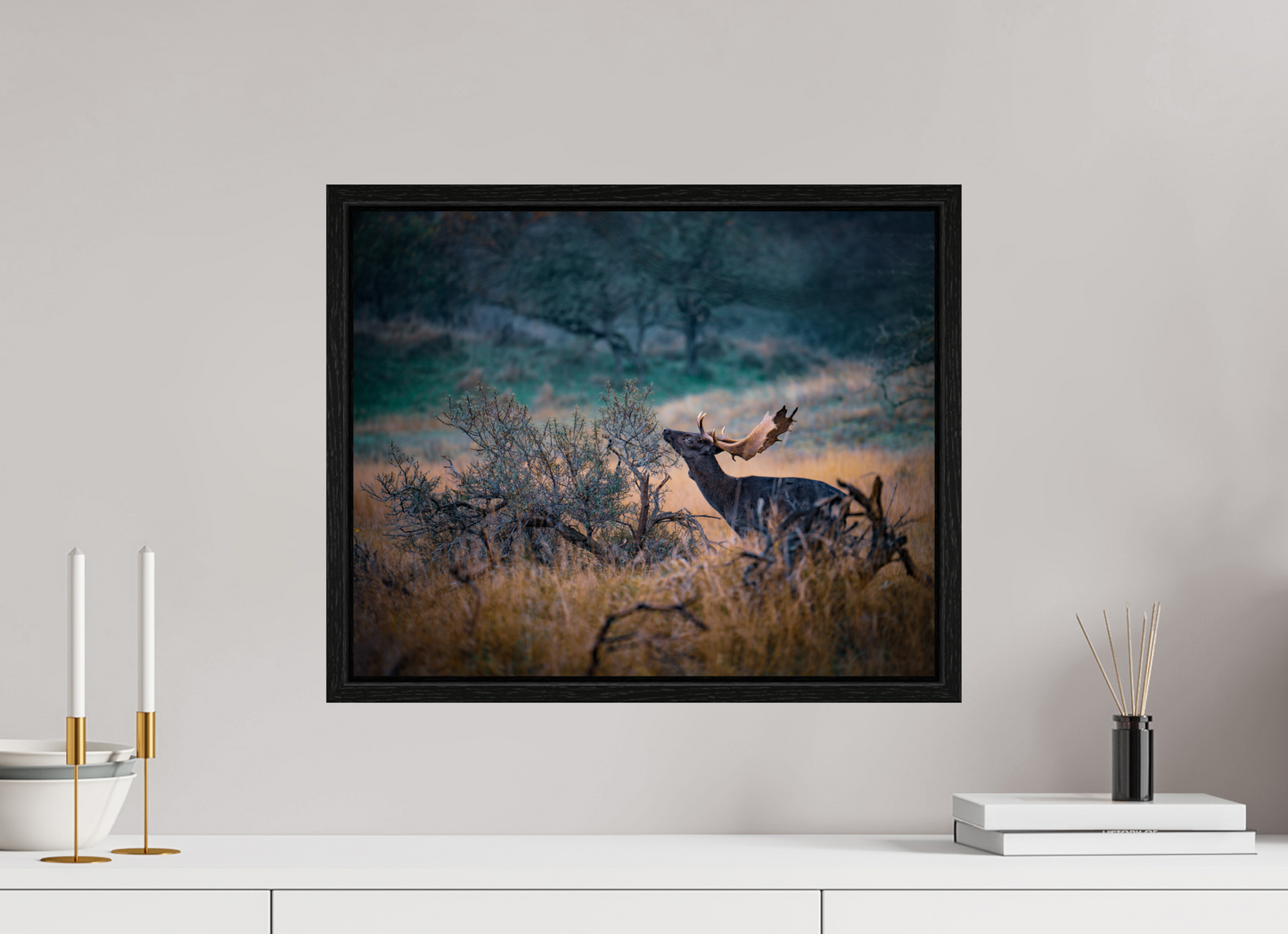 The last red berries - Deer print