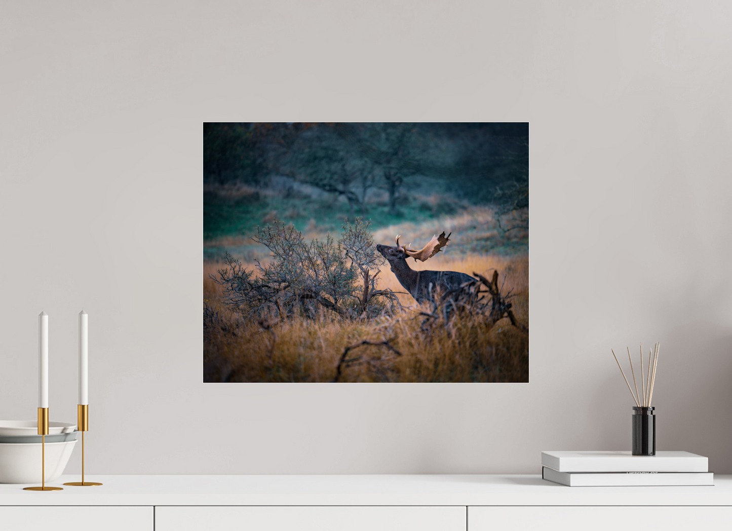 The last red berries - Deer print